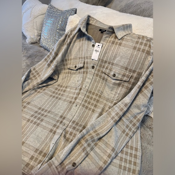 NWT EXPRESS Grid Plaid Double Pocket Sweater Flannel Shirt - Picture 9 of 10